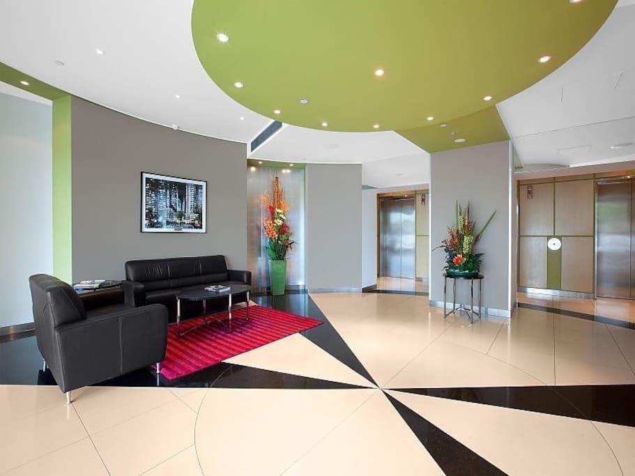 3 Bedroom Apartment In Southbank เมลเบิร์น ภายนอก รูปภาพ